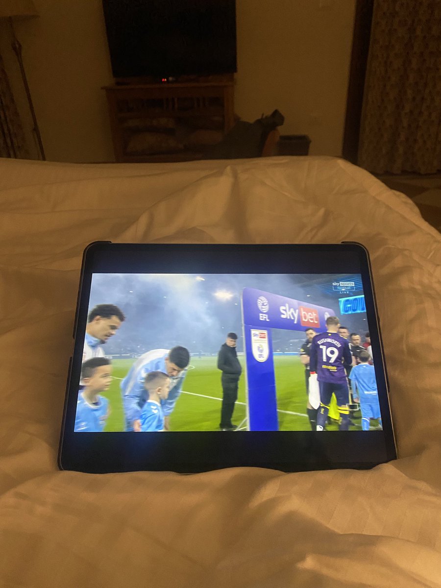 DavidJeffsMedia's tweet photo. 2.04am here in Jodphur, India. No way I could miss this one. Come on city #pusb https://t.co/DcfIcZgEki