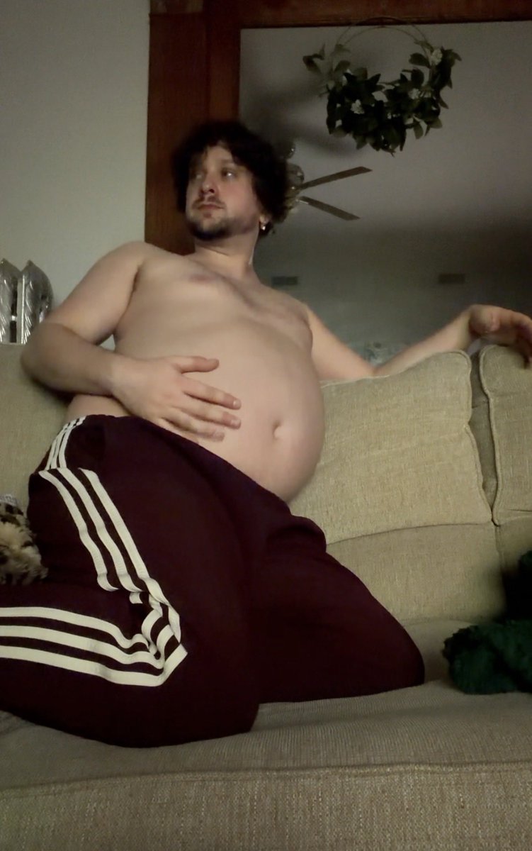 warm and cuddly ❤️‍🔥 tweet media