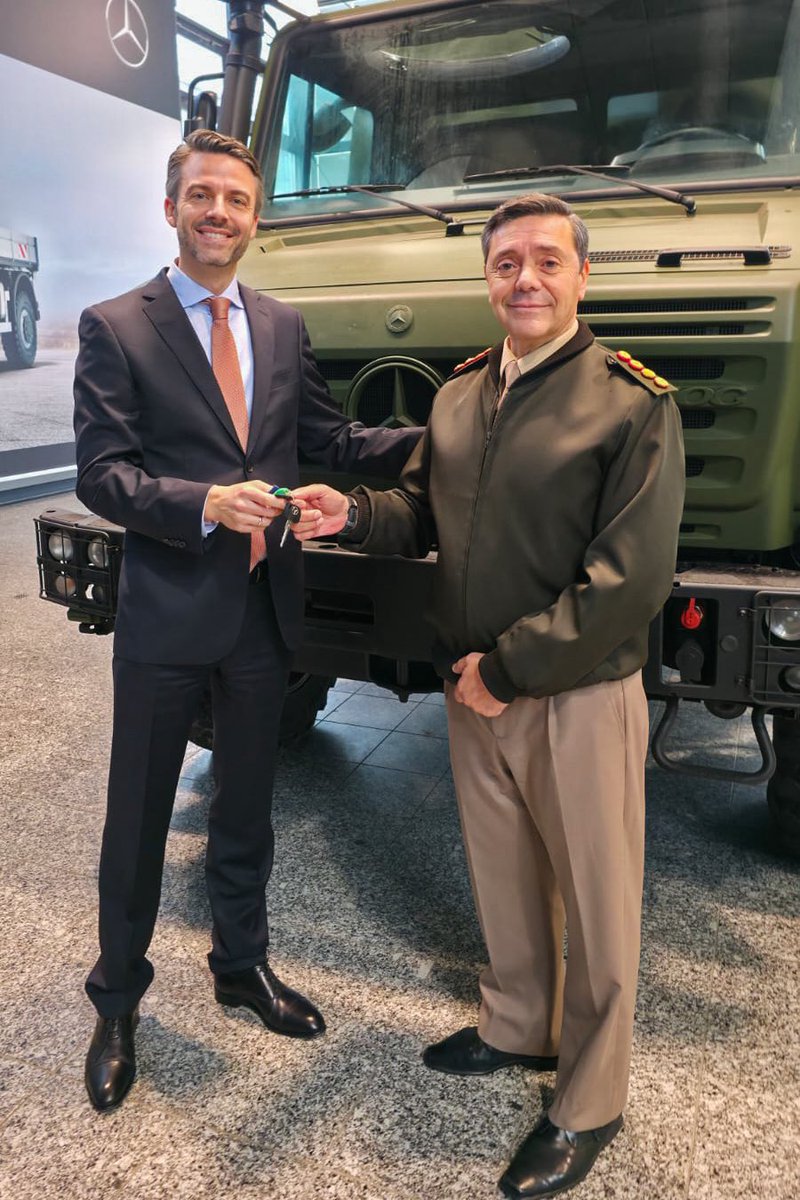 Ministerio de Defensa tweet media