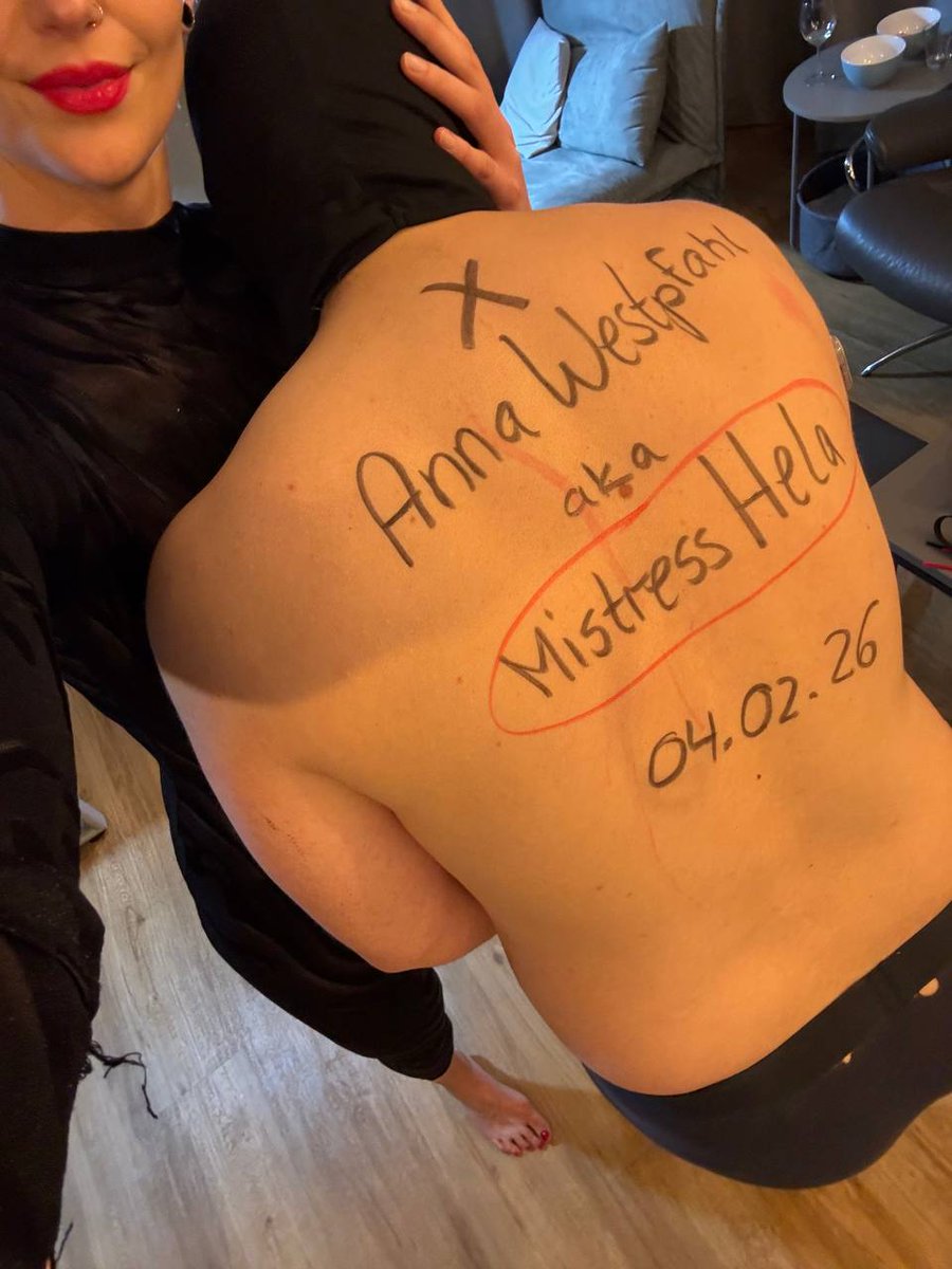 AWestpfahl56879's tweet photo. Damit es keine Diskussionen gibt, hier ein kleiner Fakecheck von mir, eurer Mistress Hela. Warum ist die Unterhose vom Sklaven löchrig? Weil mir teure dessous besser stehen. Und solche Geschenke haben halt bei mir Priorität. https://t.co/34UzWijEbu