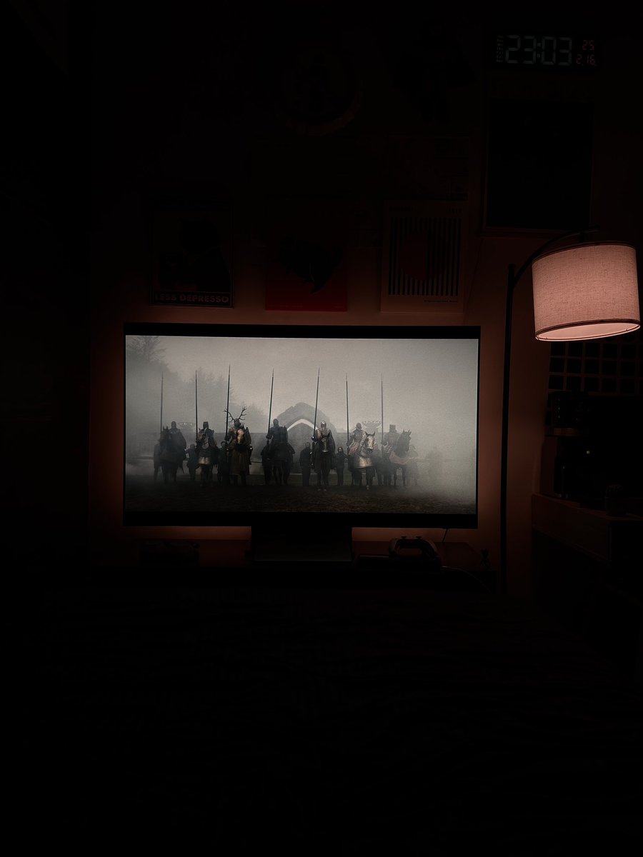 samuraimsh's tweet photo. "كانوا سبعة اطياف رمادية تمتطي خيولاً من ضباب"
#AKnightOfTheSevenKingdom https://t.co/CXV3ELzpJX