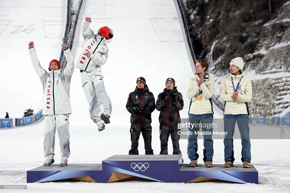 Za sam ten skok na podium, ten medal sie należał! 😆
#skijumpingfamily