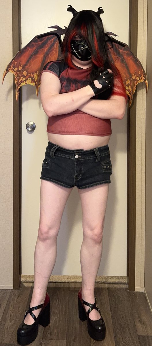 FemboyFlood's tweet photo. I have been mildly obsessed lately with an incubus idea that is absolutely destined to become an audio and I think I finally fine tuned my version's look. https://t.co/TybPC4fsL5