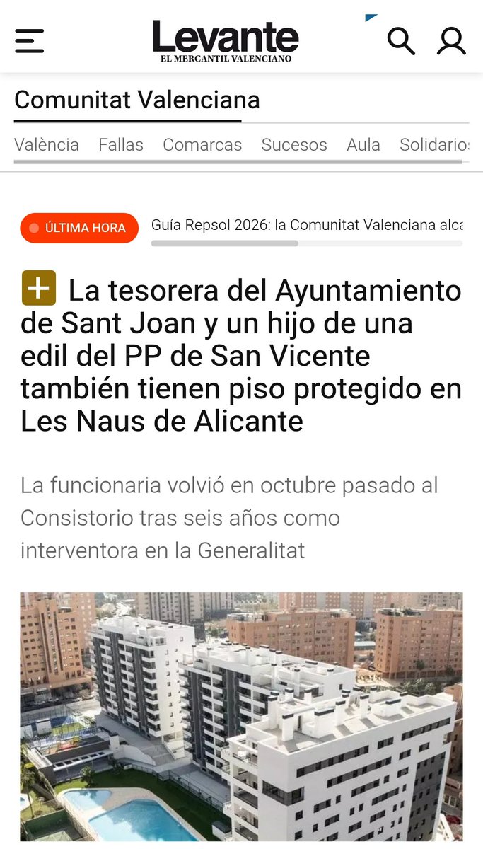 Seguimos para bingo.

La tesorera del ayuntamiento de Sant Joan en Alacant y un hijo de una concejala de san Vicente, agraciados con un piso de VPO.

Como se sentirán de impunes que han construido las VPO en una zona de lujo para repartírselos entre ellos.
La gente sin poder