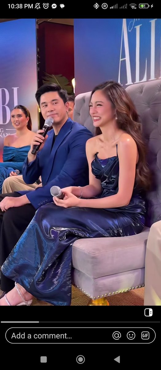 Kung nakakamat∆y lang ang titig. Hayyys grabeng titig yan, Avelino. Tumatagos kahit sa screen ng cp ko.

#KimPau #kimpauparinsa2026
