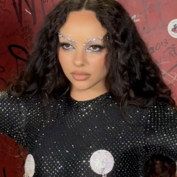 sempiterncl's tweet image. Silver Spring glam. 🪩