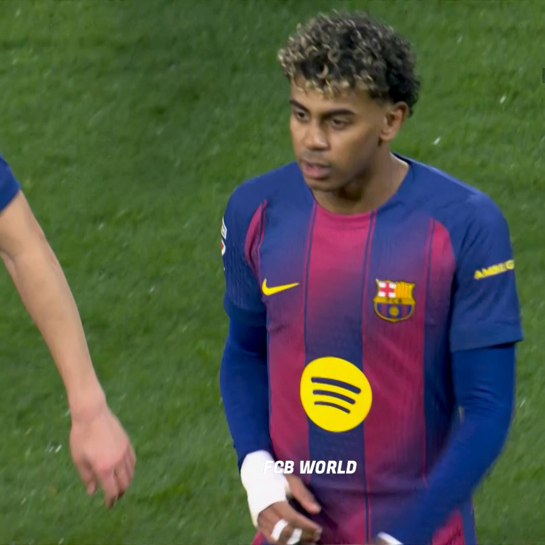 FCB World tweet media