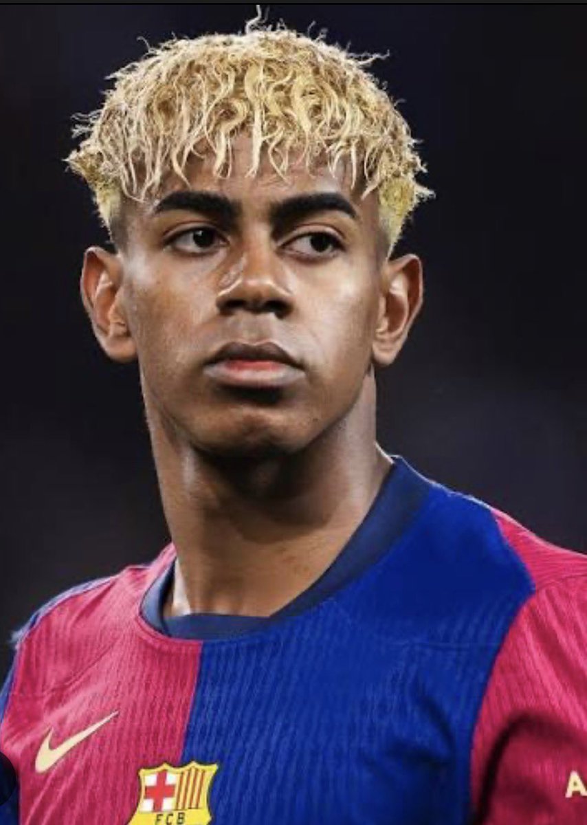 So he can't even learn from Vini oh naaa.....🙄🙄🙄