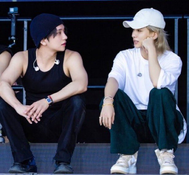 i feel like we didn’t go crazy enough about the close to you post or about lollapalooza jihan in general. luckily i’m here to remember yall what we had that day.