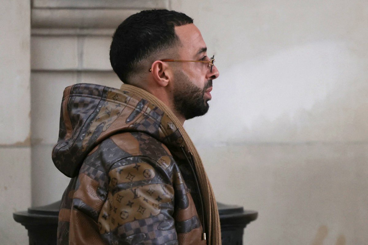 🗣️ NAPS s'est exprimé durant son jugement :

« Si ma carrière s’arrête maintenant, je m’en fous. Ce n’est pas cela qui m’importe mais mon fils, ma femme, mon honneur. 

Je laisse la justice faire son travail. »