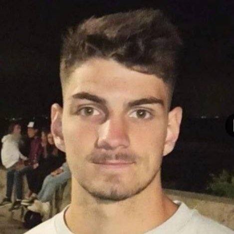 2Halumi's tweet image. Le père de Jacques-Elie Favrot, un des assassin reconnu de Quentin, est juge à Lyon !!

Vous commencez à comprendre ??

4 jours et pas d'interpellations...les preuves et vidéos vont disparaître...

Macron est entrain de créer un narratif...