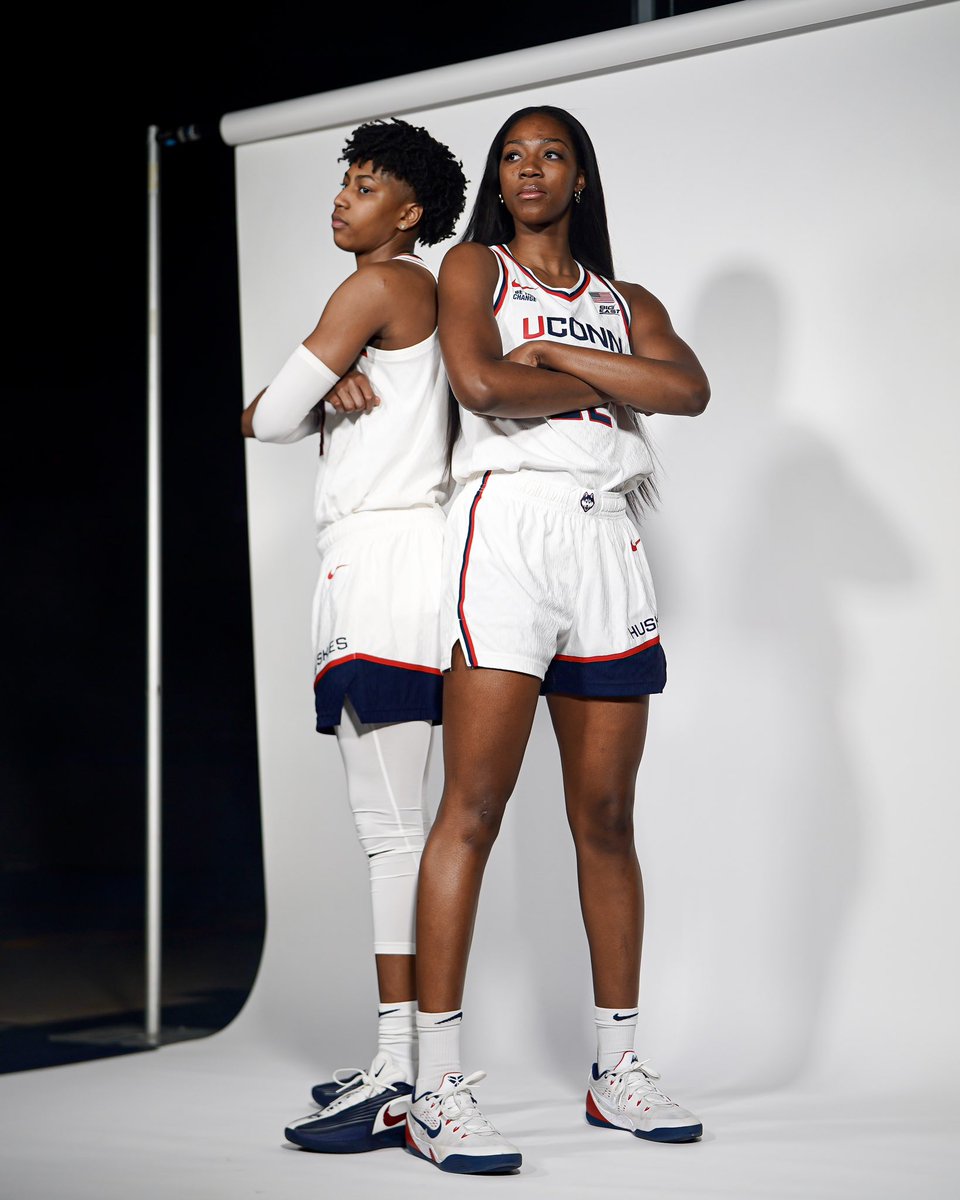 uconn women's basketball sneakers