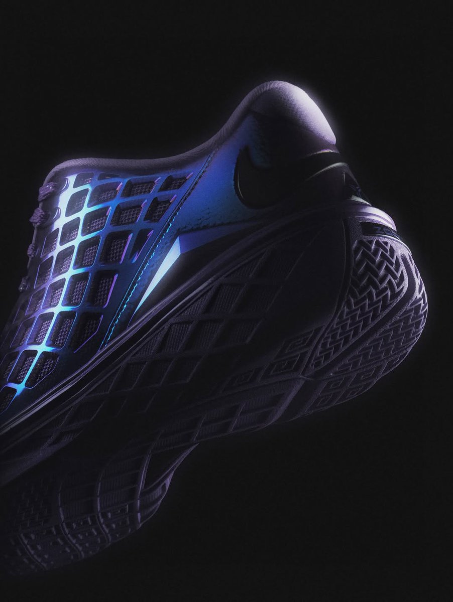 JustFreshKicks tweet media