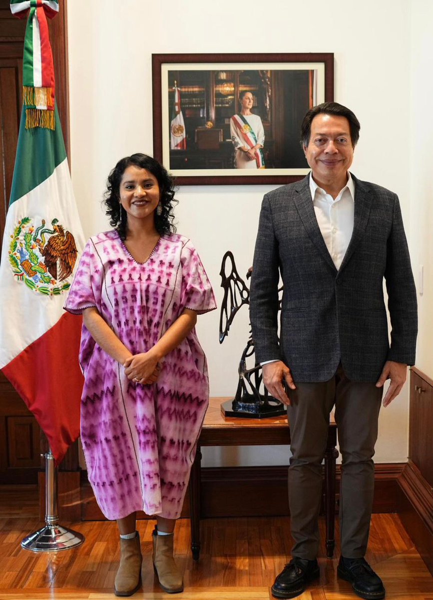 #Noti13 | 🔴🗞️ La pedagoga y poeta indígena Nadia López García es nombrada nueva titular de la Dirección General de Materiales Educativos, de la SEP. Cuenta con una reconocida trayectoria nacional e internacional.