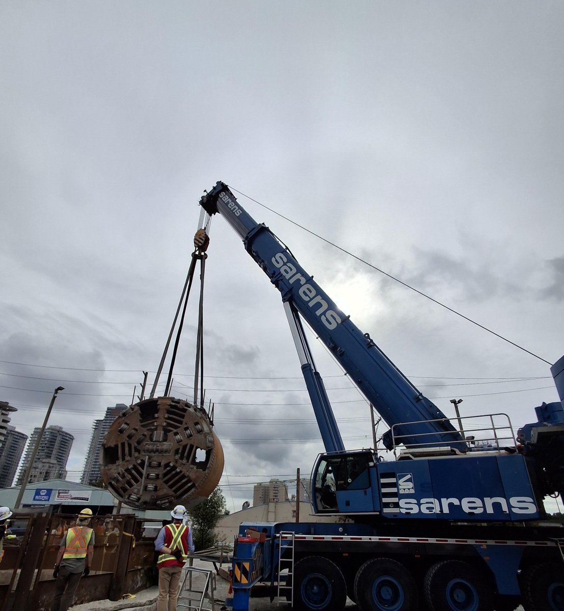 Sarens's tweet image. At the Annacis Water Supply Tunnel Project in #BritishColumbia, #Canada, Sarens’ specialist team removed a 250.000 lb TBM cutting head with precision and care, overcoming space and traffic constraints. bit.ly/4r2TsQZ #NothingTooHeavy