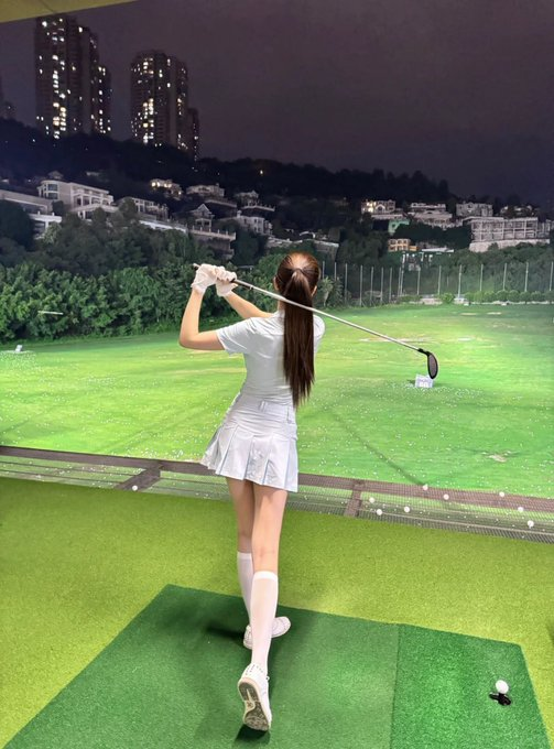 nancy41655's tweet photo. Swinging into the night, perfecting that golf game!" 🏌️‍♀️📷 https://t.co/ZT0C2IwNaH