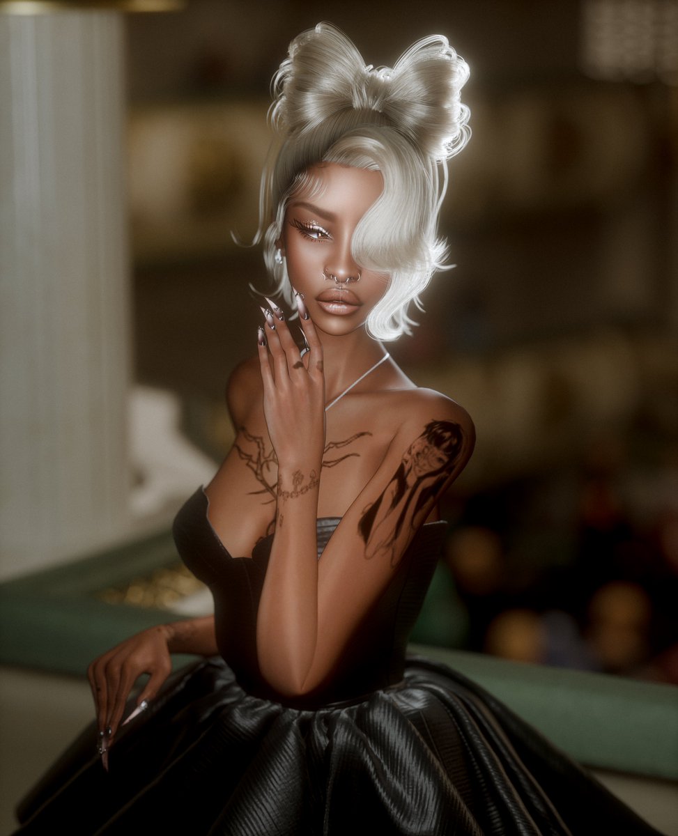 Theørina tweet media