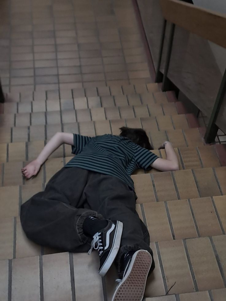 ENSERIO me está afectando el Jardrand, PERO NO IMPORTA

Amo como me ayuda a practicar muchas cosas y quiero volver a mis Head canons💕

#Jardrand