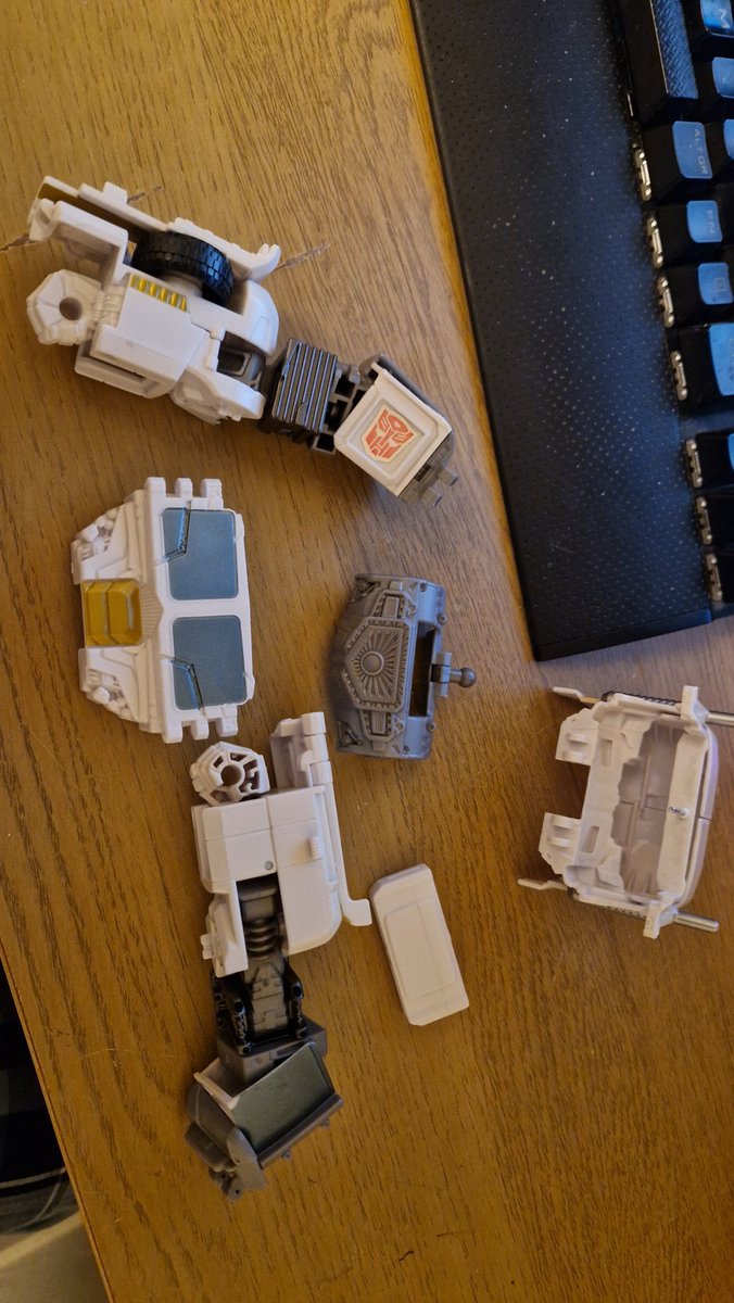 𝗘ʟʟᴇ tweet media