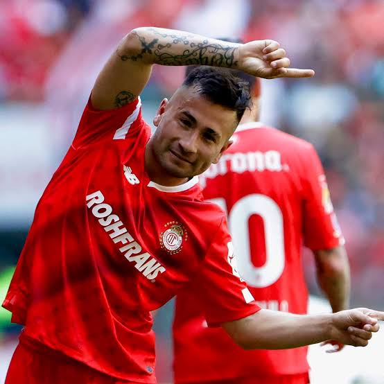 ✠Estagiário do VASCO✠ tweet media