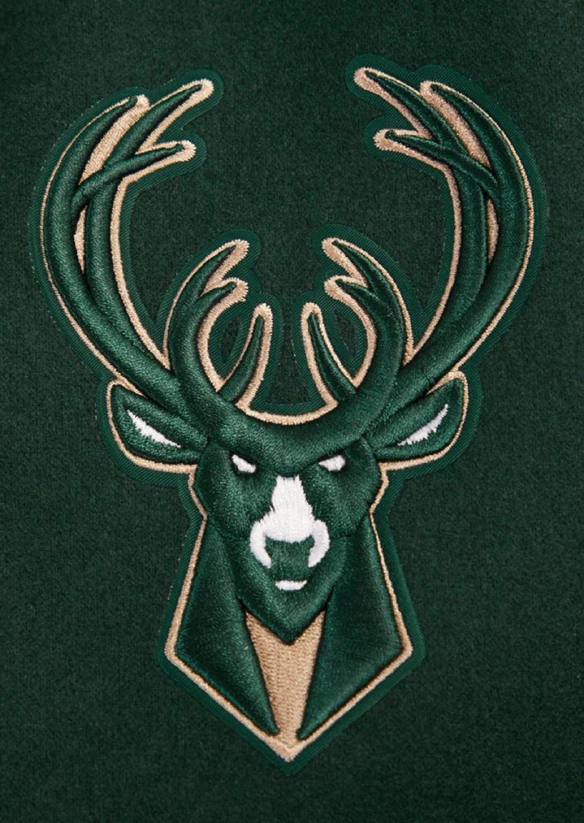 BucksRealm's tweet photo. True or false: this is the best logo in sports. https://t.co/UqXBrQ24Y1