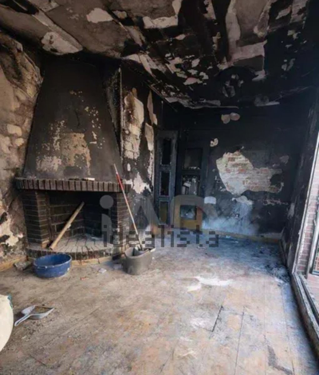 Laura J. tweet media