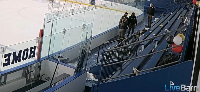 ferozwala's tweet photo. A young girl died & four others rushed to hospital after a gunman opened fire at a high school hockey game in #Pawtucket, Rhode Island; the shooter killed himself.
🚨Shooting reported at ice skating rink in #Rhode_Island | #LIVE #USA
https://t.co/2i1avz8hZu
https://t.co/RSTQAGIdzZ