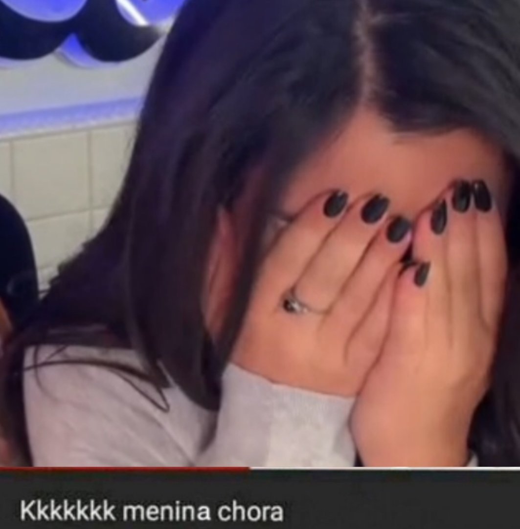 40 QUARENTA REAIS E EU NÃO VOU VER ELA VAI TODO MUNDO TOMAR NO CU