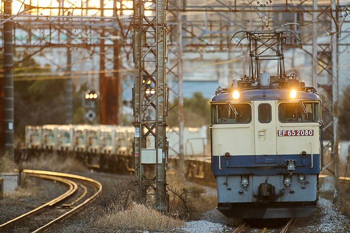 ko_nomo's tweet photo. 2026/1②
1月末はゴミ列車も撮れて記録にバリエーションが出ました。
EF65 2080・2083・2090・2092・2096・2097
https://t.co/bC0v7iCykd https://t.co/oJjejbctGN