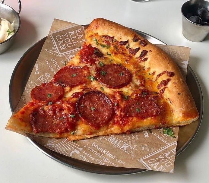 violettweets_'s tweet image. brownies or pizza?