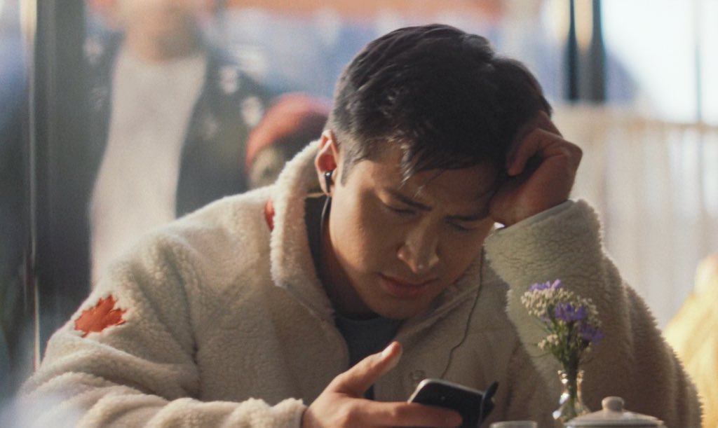 stressed as hell over ilya not replying when he just sent the message 10 seconds ago shane is so ridiculous kfjfjdndbdbd