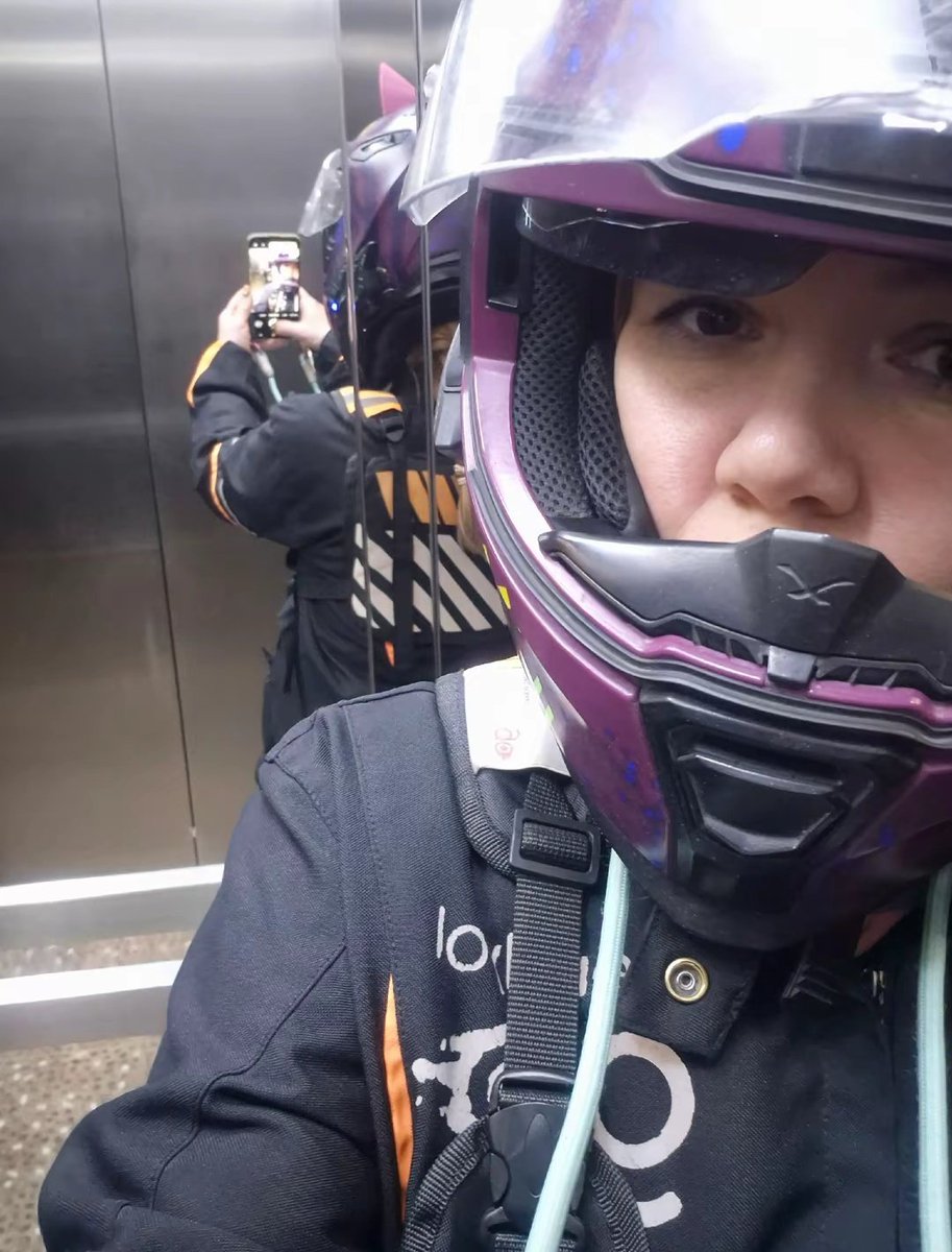 Bee Haber tweet media