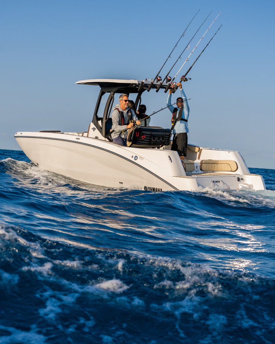 baysidejetdrive's tweet photo. The 2024 Yamaha 255 FSH Sport E is built for anglers and explorers alike. 

This center‑console powerhouse combines serious fishing capability with premium on‑water tech. Featuring live wells, abundant rod storage, &amp; an insulated fish box, it keeps bait &amp; catch ready for action https://t.co/17vcsN9nIx