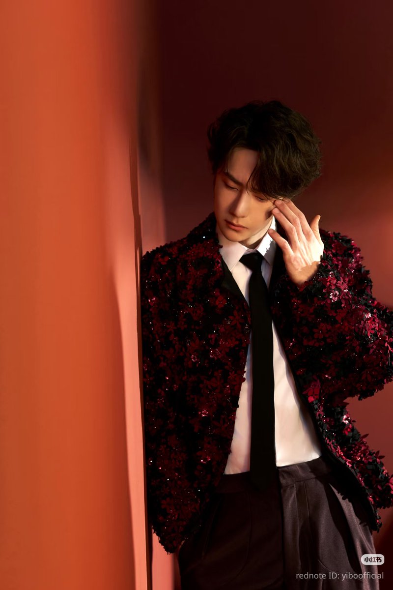 หล่อจนปวดหัวเลยอ่อ
YIBO GongXiFaCai 
#CNY2026withWANGYIBO