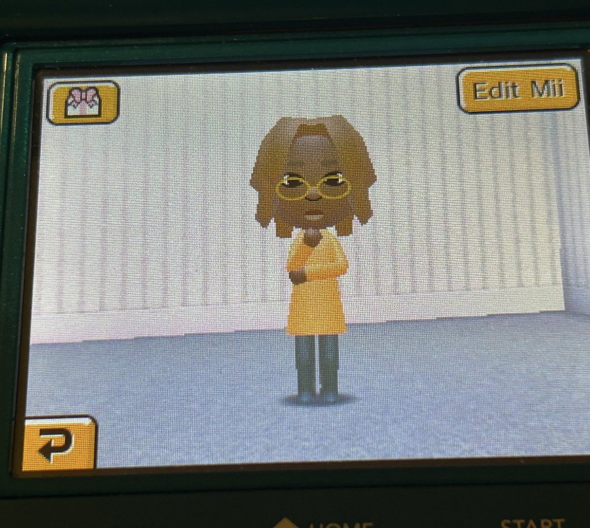 Friends made mii so I made them LOL