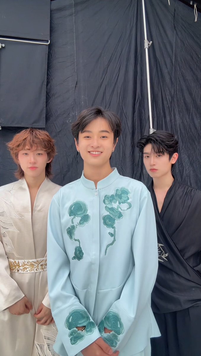 อ๊บอ๊บแฟมของจริง หน้าเหมือนกันไปหมด555555555555555555