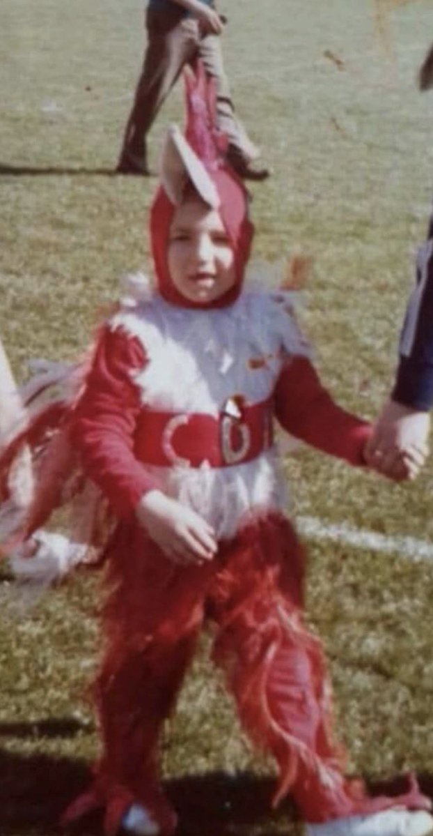 carlitosbriasco's tweet image. Mi viejo: estos pendejos de ahora que son therian tienen caca en la cabeza

Yo llegando a la juntada de therians en el barrio chino