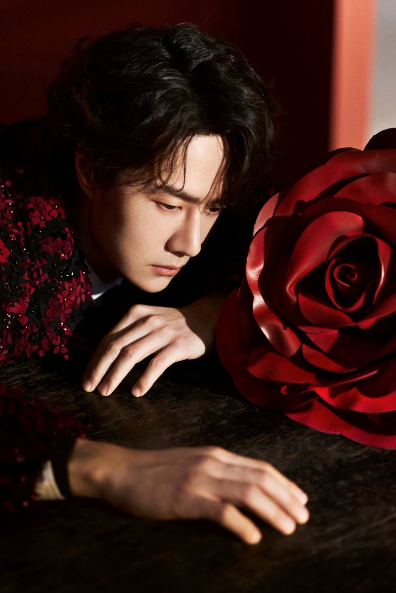 ไม่มีแฟนไม่เป็นไรนะ หวังอี้ป๋อมาให้กุหลาบละใครชอบดอกเล็กดอกใหญ่ฮีมีหมด น่ารักอะ