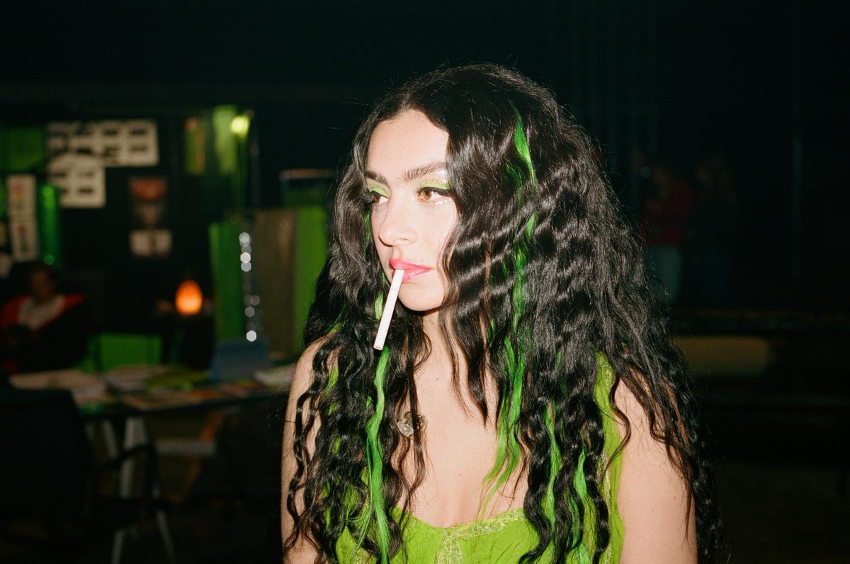 charli xcx archive (@xcxarchives) on Twitter photo 