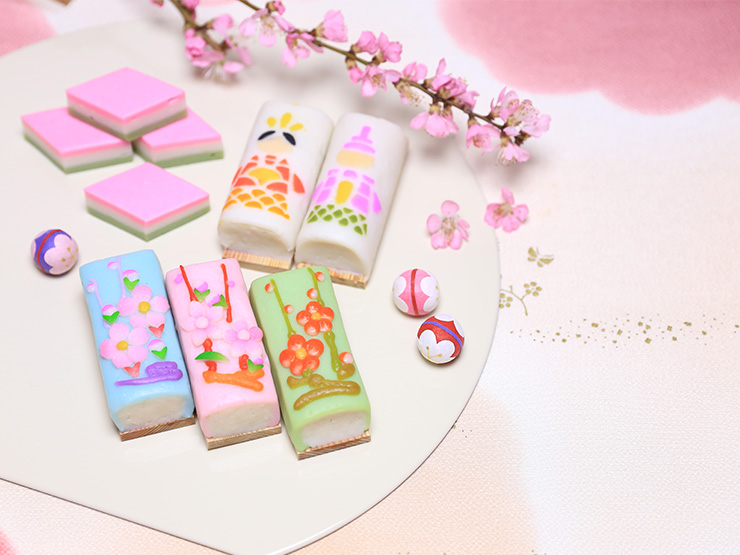 おはようございます。
朝から りくりゅうペアの圧巻の演技＆金メダルに感動でしたね🥲✨おめでとうございます！

さて、今日のお写真📸
もうすぐひなまつり！ということで 今春もオンラインショップには ひなかまぼこが登場！ぜひ、チェックしてみてくださいね☺️

daitora.jp/ic/hinamatsuri