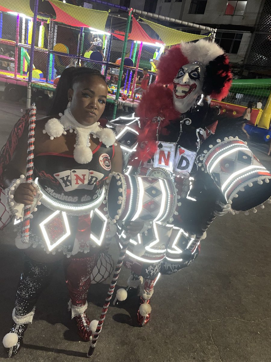 Thaiih13's tweet photo. Knd de realengo❤️🤪🖤
Ei! mais um ano na mídia https://t.co/DC4hZ1NrvA