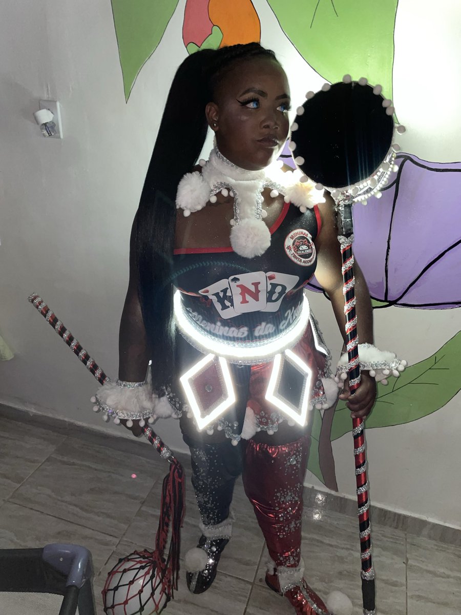 Thaiih13's tweet photo. Knd de realengo❤️🤪🖤
Ei! mais um ano na mídia https://t.co/DC4hZ1NrvA