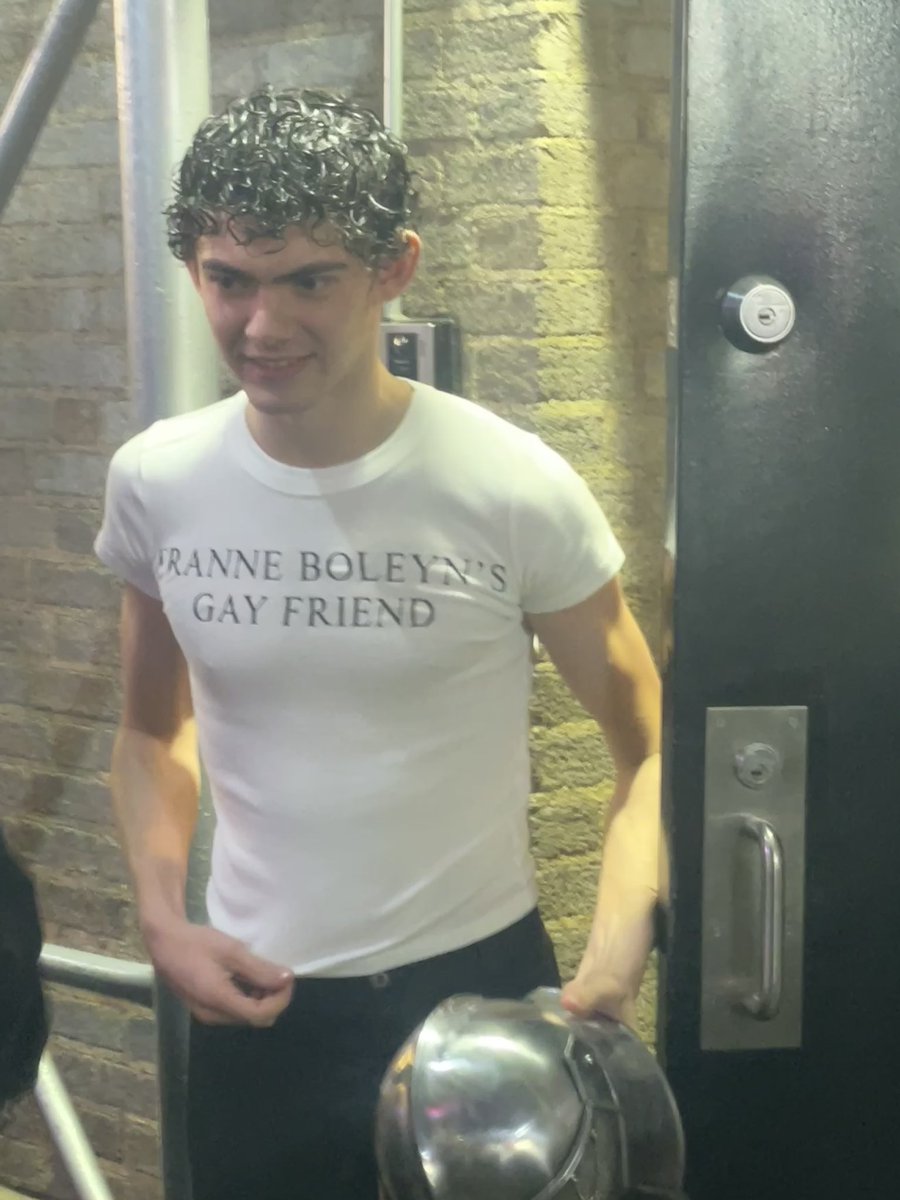Anne Boleyns gay best friend!!!
