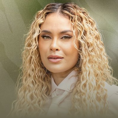 Estamos de cara nova pra uma fase nova! 🤍

#NovaFotoDePerfil