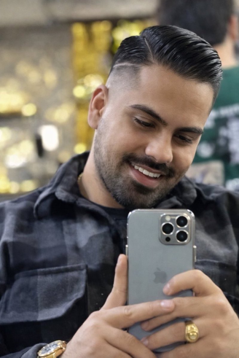 Sina Gholami is at imminent risk of execution.

Loved ones have asked for his name to be amplified and for the alarm bells to be sounded. 

#IranMassacre