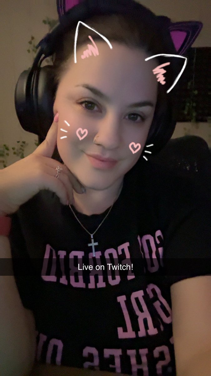 EyevoREEEEEE 🌻 tweet media