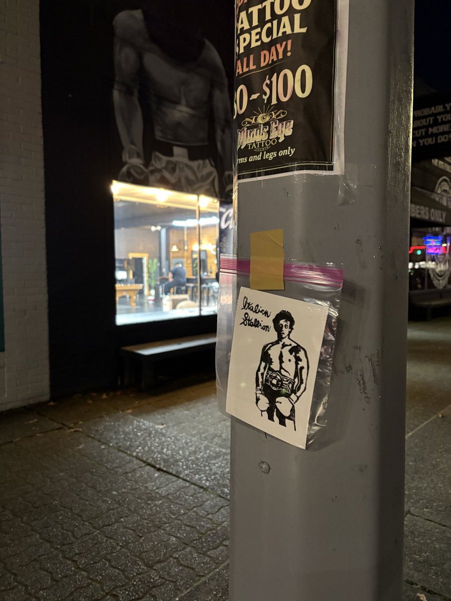 VonMonkeys Tacoma tweet media