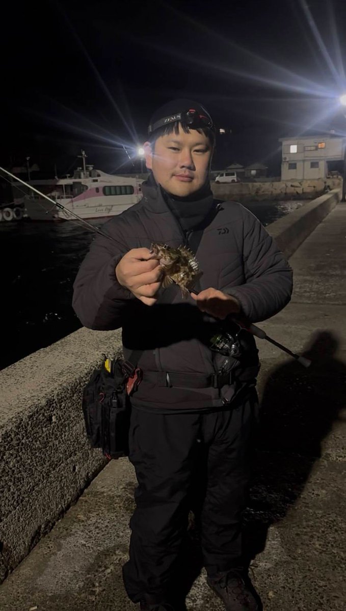 fishingwatanabe's tweet photo. 🎣釣果情報！

直島ナイトゲーム🔥メバリング＆ウキ釣り🔥
⬇️詳細はこちら⬇️
https://t.co/dcM8vGhood

#香川県 #カサゴ #釣行 https://t.co/ZTfGfzt5sF