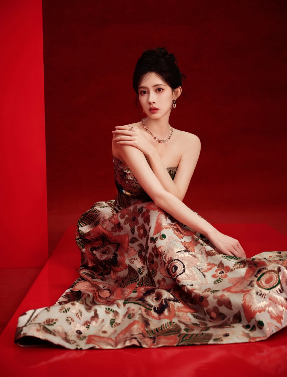 bai_lu_twh's tweet photo. #MengZiyi #ZoeyMeng #孟子义 🇨🇳💘💘💘
Meng Ziyi for 2025 Tencent Video Drama Party
#2025TencentVideoDramaParty
📺#RoyalRumors
📺#Blossom
📺#ThePrincessGambit https://t.co/bW5PqJPHbf