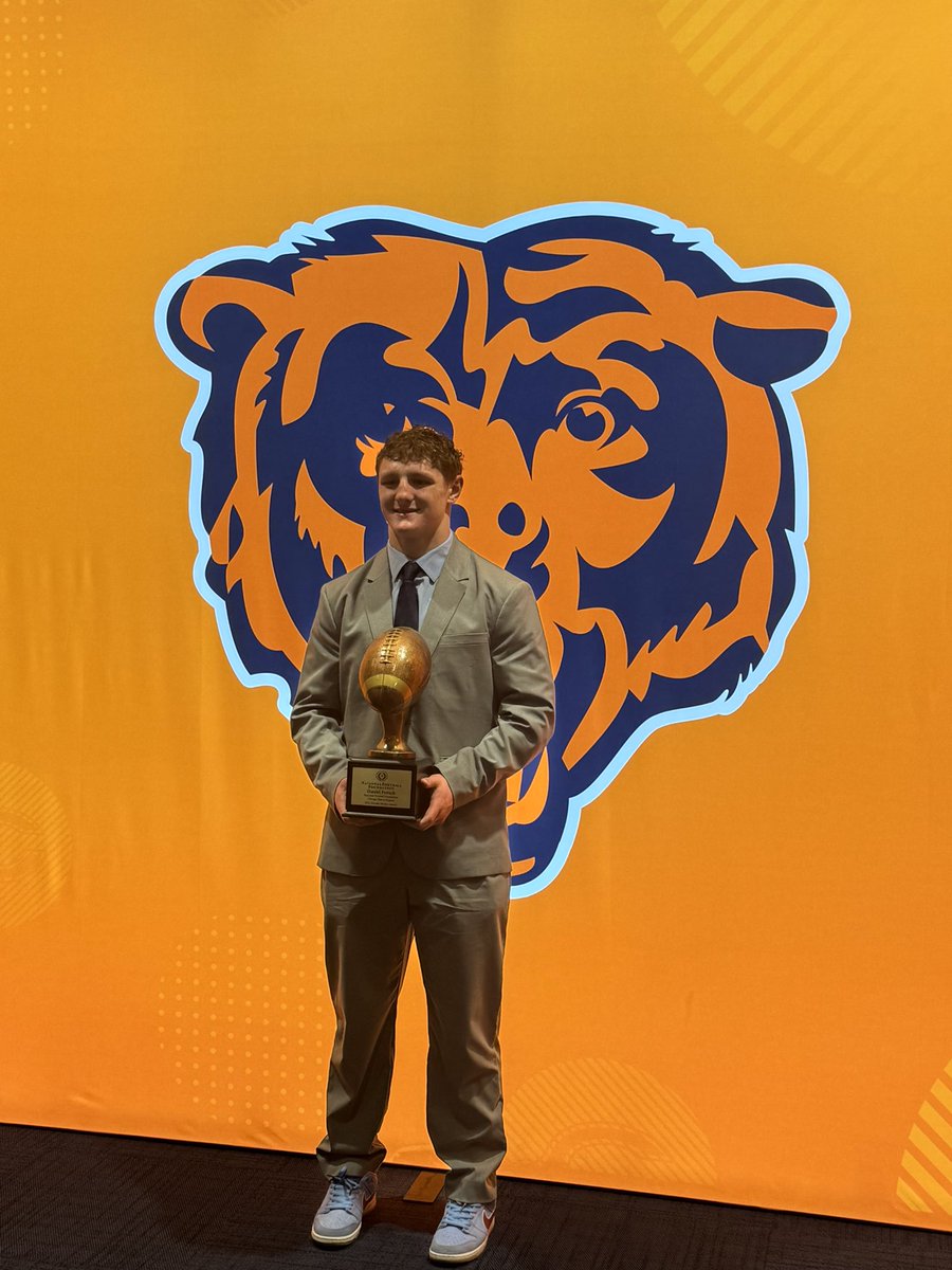 MarianCentralFB's tweet photo. Dan has been selected as a recipient of the 2026 National Football Foundation Chicago Metro Chapter Scholar-Athlete Award, a recognition that celebrates excellence in the classroom, leadership &amp; performance on the field, as well as meaningful contributions to the community. https://t.co/pWUlcdZeZB
